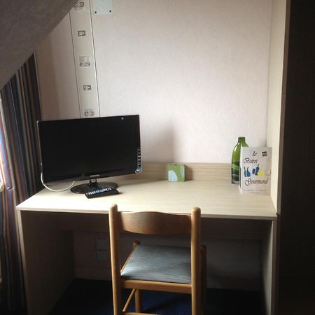 Hotel La Tour D'Auvergne Pont-lʼAbbé 외부 사진